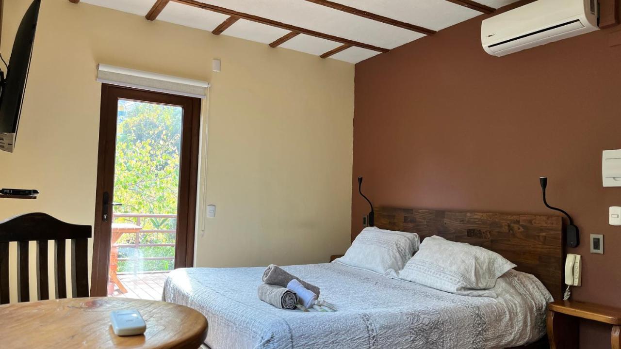 La Petite France Hotel